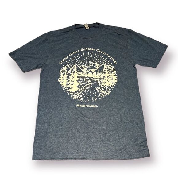 District Mens Tee Shirt Size Medium EUC - Picture 1 of 4